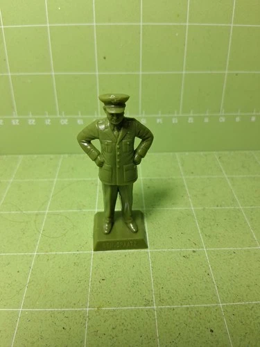 Vintage Marx Playset General Spaatz Square Base 3 Inch Green Hard Plastic Figure