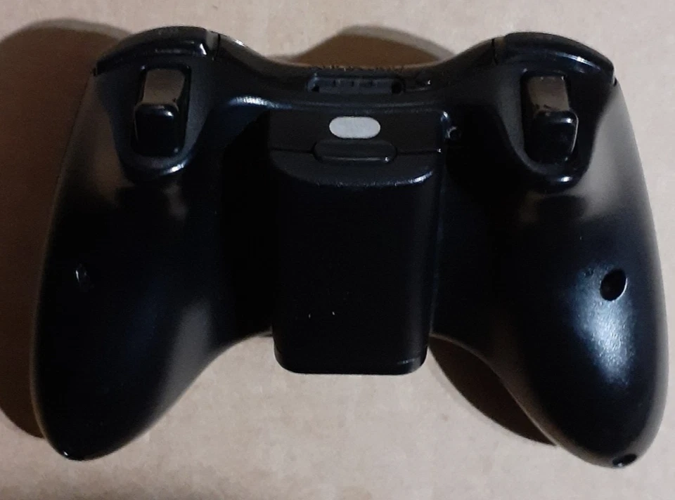 Microsoft Wireless XBOX 360 Metallic Gold OEM Controller W/Cover & New Batteries - Image 2 of 2