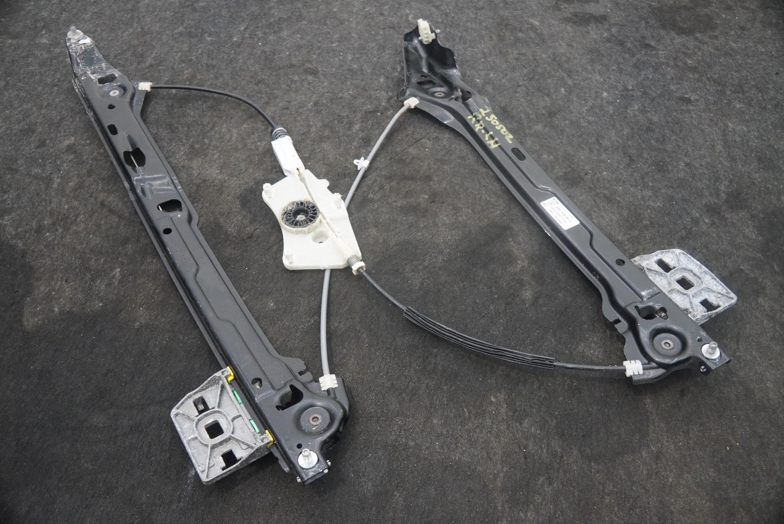 Rear Left Door Window Regulator 4ML839461 OEM Lamborghini Urus 2018-24 *Note*