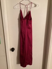Women NWOT "Express"magenta, spaghetti strap slip dress. Size Sm.
