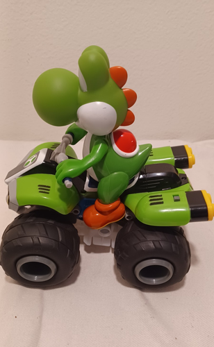 Carrera RC Mario Kart - Mario and Yoshi -No Remotes - Picture 7 of 8