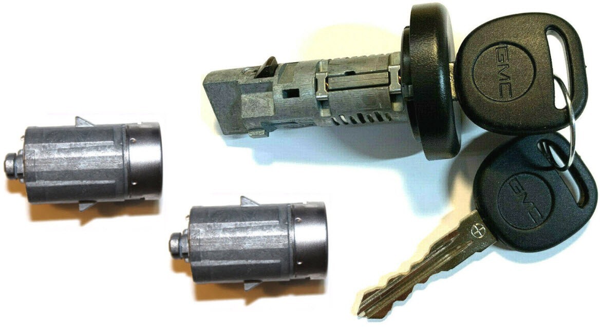GM OEM Ignition Lock Cylinder + Pair Door Lock Cylinders W/2 GMC Chip Logo Keys