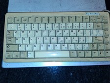 Teclado Vintage Cherry G84-4100PPAUS
