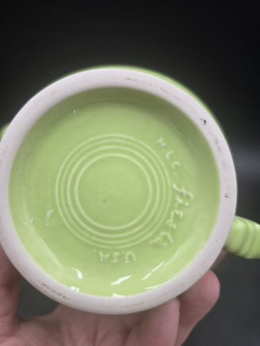Small Green Fiesta ware Mini Teapot USA HLC Chartreuse - Picture 7 of 8