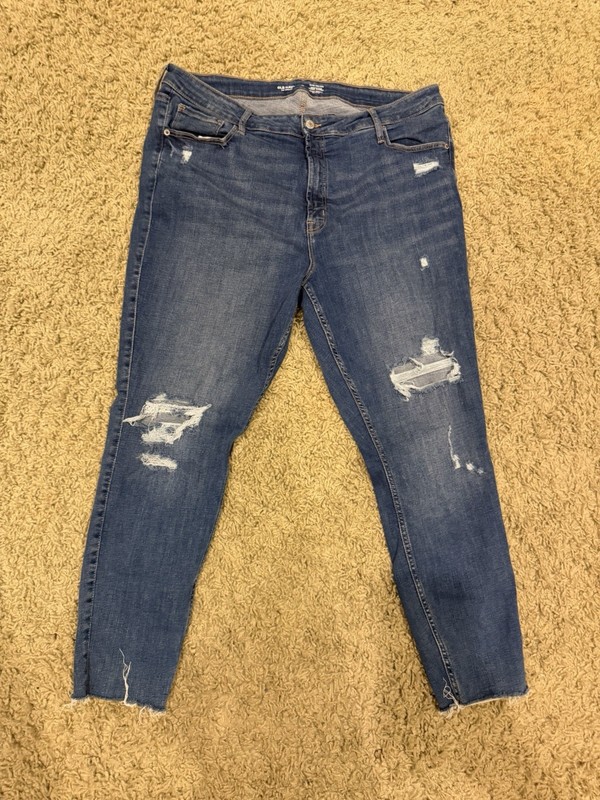 Old Navy Women’s Jeans Plus Size 18 High Rise Rockstar Super Skinny Distressed