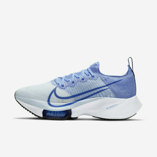 tempo next flyknit