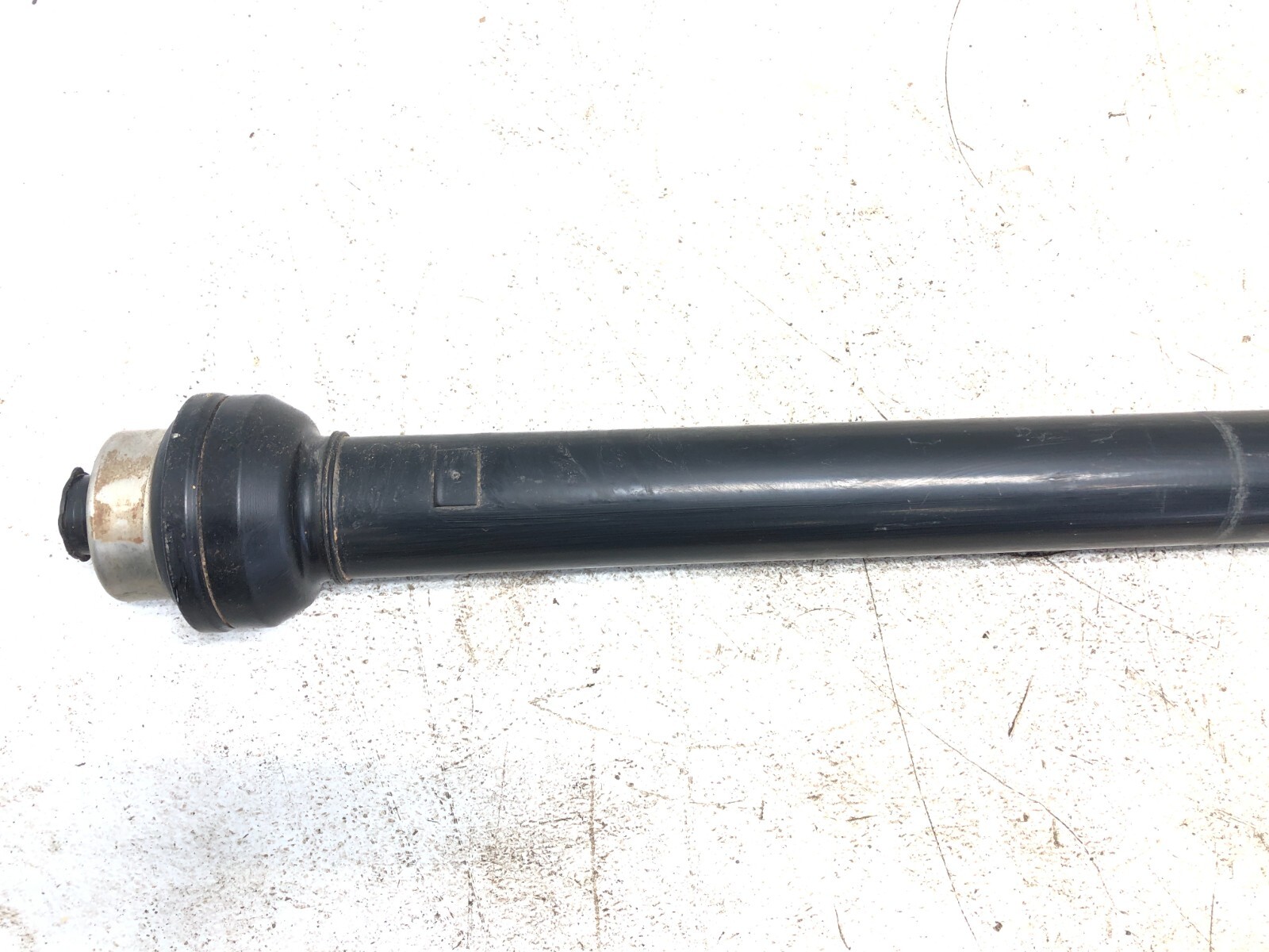 2014-2019 BENTLEY FLYING SPUR AWD REAR DRIVESHAFT DRIVE SHAFT PROPELLER OEM.