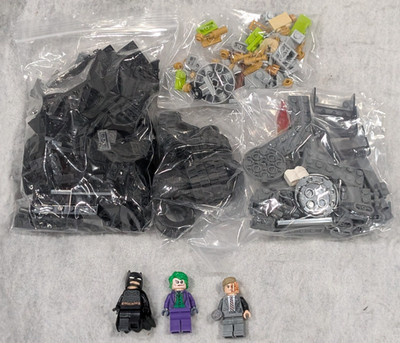 Lego The Dark Knight Trilogy Set 76303 Batman Tumbler Vs Two-Face & The Joker 