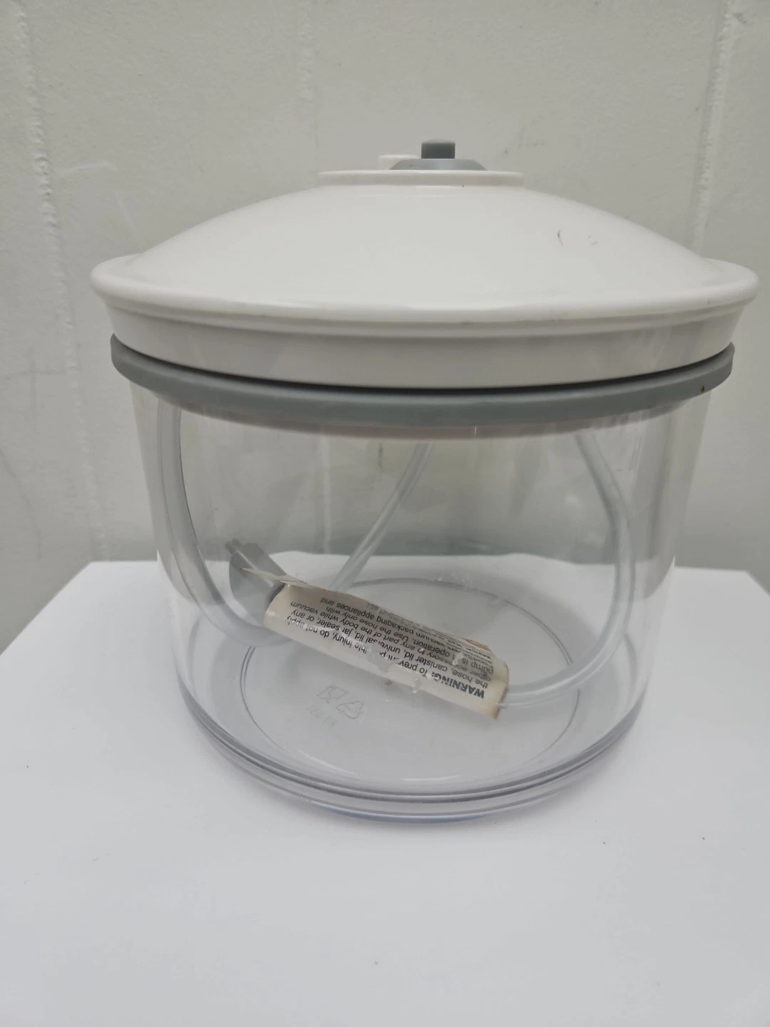 FoodSaver KY-123 Snail Vacuum Seal Canister and Acessory hose 50 oz Clear (A34)