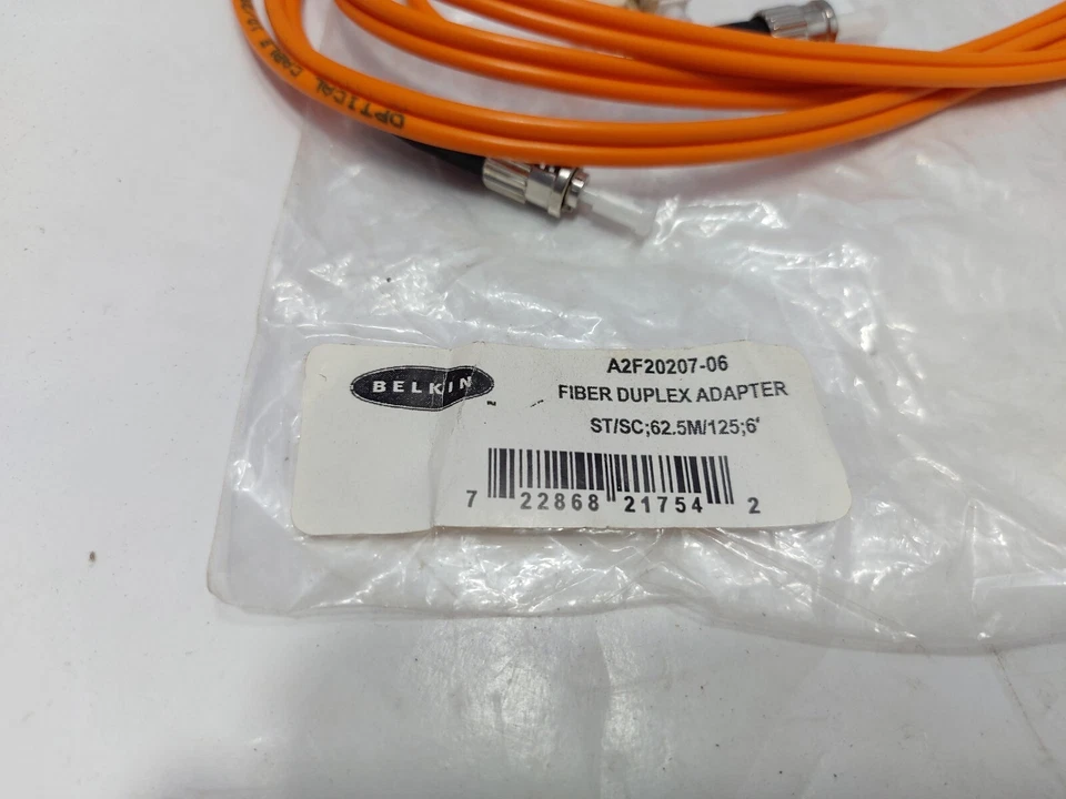 Adaptador dúplex de fibra Belkin A2F20207-06 St/Sc.62.5M/125.6" LOTE 3 PC Foto 4 de 4