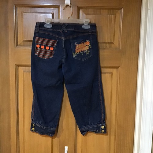 APPLE BOTTOM JEANS Girls SZ 12 Knee Capris/Knickers W/ Decorated Pockets - Picture 3 of 7