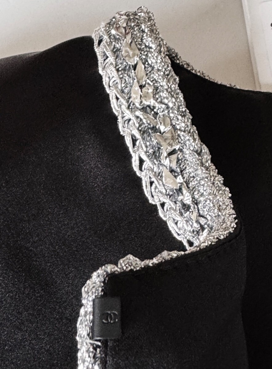 NWT CHANEL 20S BLACK SILVER BRAID TRIM CC BUTTONS RUNWAY SILK