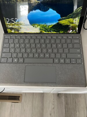 Microsoft Surface Pro 5 12