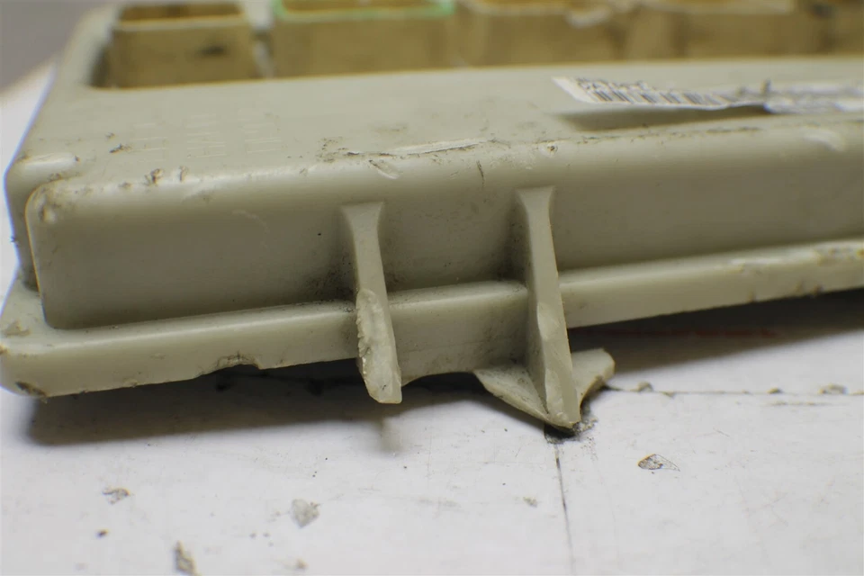 Dodge Caravan Voyager 2002 unidad de control de carrocería BCM P04727070AD módulo 708 2o6 Foto 4 de 4