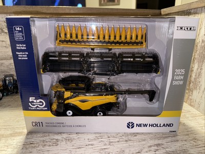 1/64 Scale New Holland CR11 Combine W/ Tracks! 2025 Farm Show