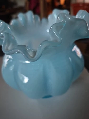 Vintage Fenton Light Blue Glass Melon Vase Ruffle 5 inches tall