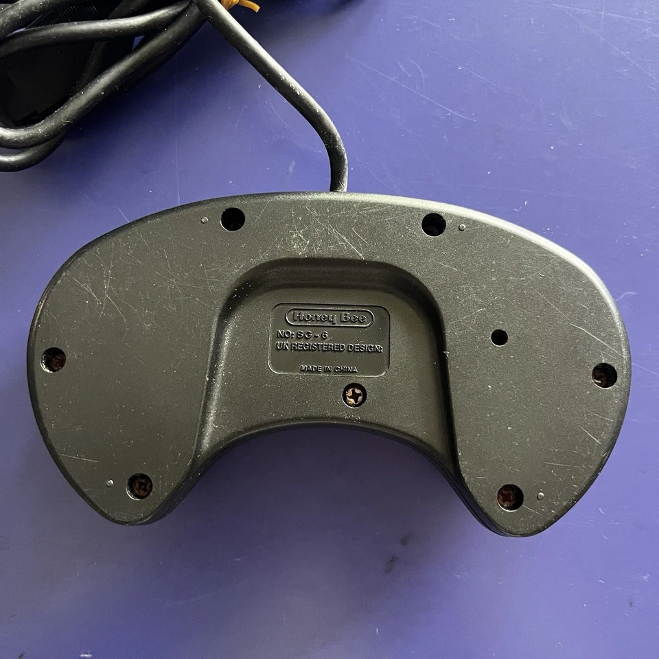 Honey Bee SG-6 Controller for SEGA Mega Drive 1 & II Console *FREE Next Day Post - Image 3 of 3