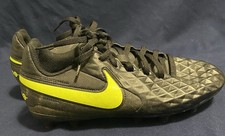 Nike Tiempo Legend 8 Club Multi Ground Soccer Cleats Size Y4.5