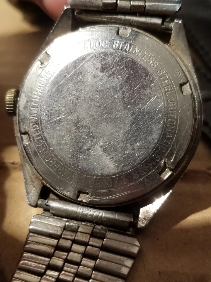 Relógio de pulso muito raro presidente Muammar Gaddafi presidente da República Líbia 1980 - Imagem 2 de 4