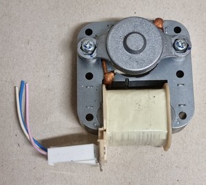 Sam­sung Backofen NV70K3370BS Nur Ersatzteile Lüftermotor Lüfter Motor