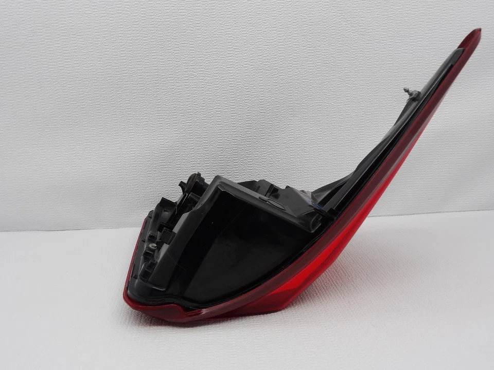 2020-2024 Ford Explorer Halogen LED Outer Tail Light Right/Passenger RH OEM Foto 4 de 4