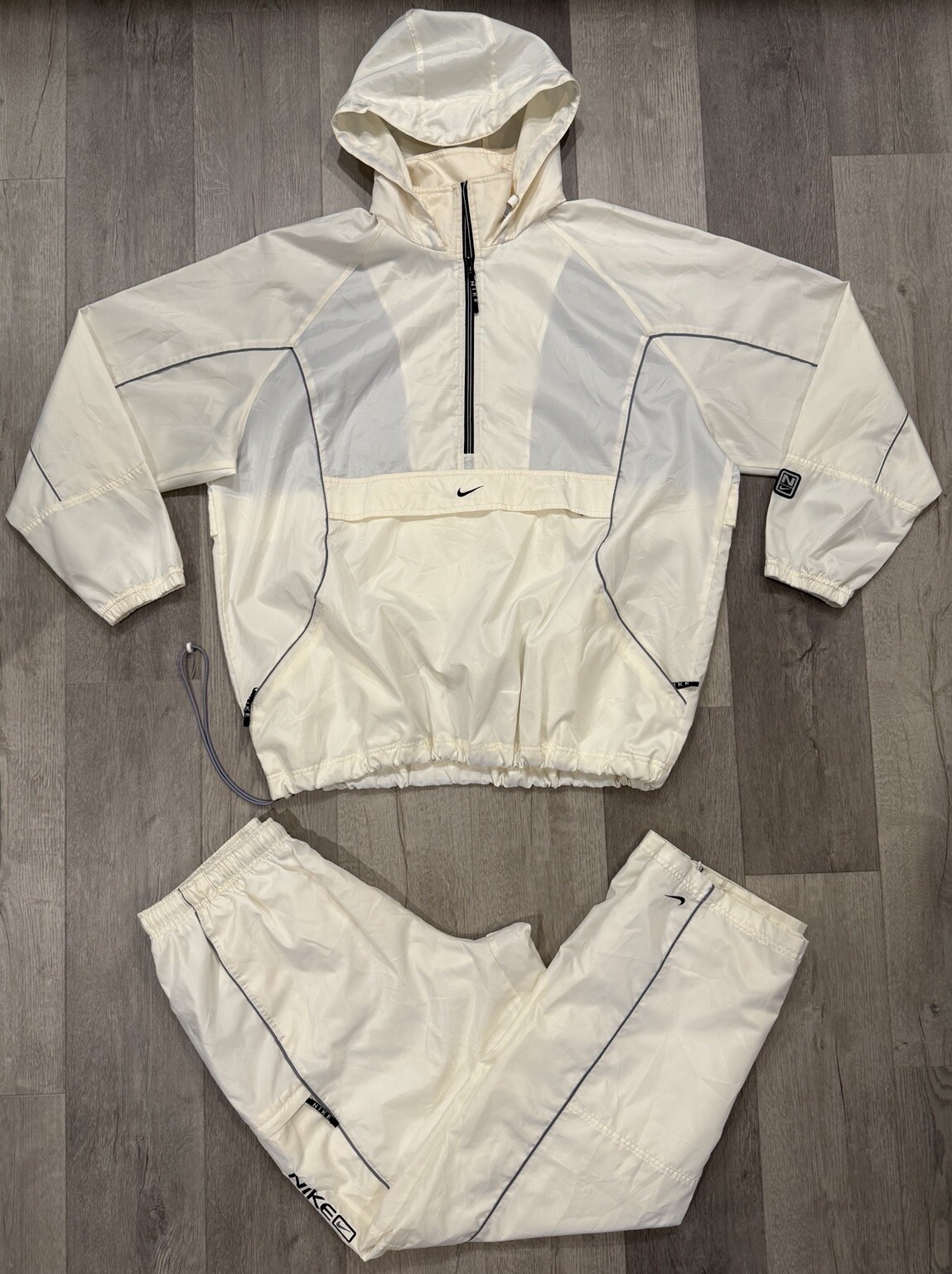 OFF WHITE X NIKE Tuta a vento vintage Y2K Nike uomo avorio vela osso XXL 2XL