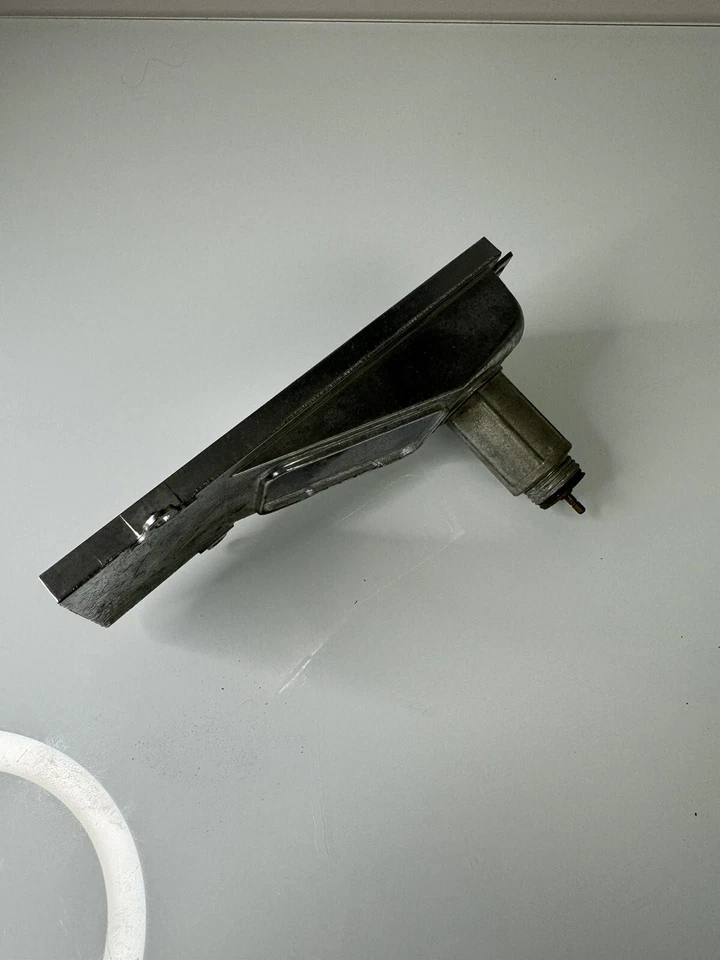 3915674 1970 1971 Chevrolet Corvette Ash Tray Insert OEM Cigarette Lighter C3  - Image 2 of 4