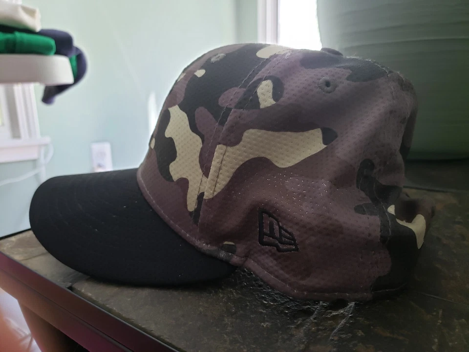 Gorra de béisbol Oakley NY New York Yankees Snapback Snap Back usada camuflaje oliva Foto 2 de 4