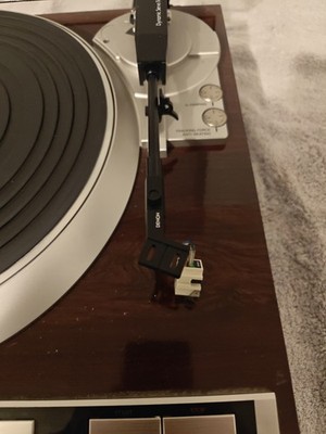 DENON DP-37F Micro Processor Controlled Fully Automatic Turntable