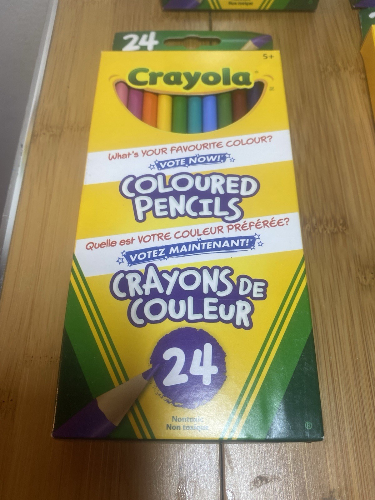 CRAYOLA COLOURED PENCILS ,24 COUNT BONUS SHARPENER, NON TOXIC 1Pack Price