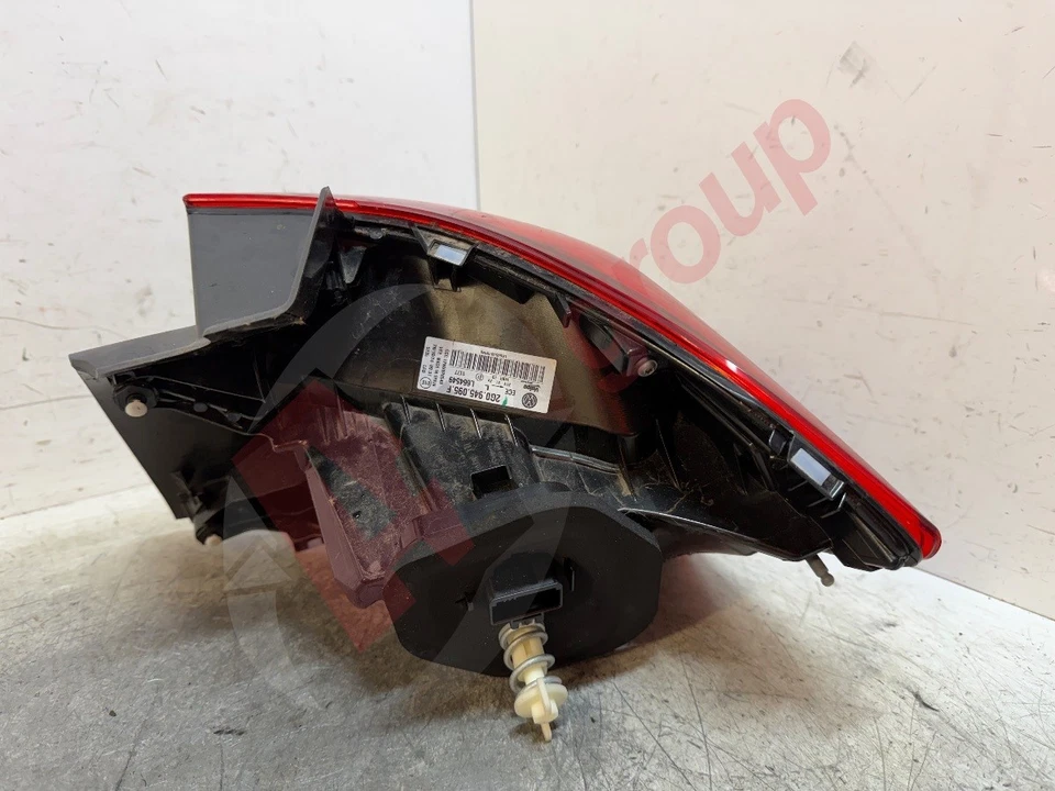 VOLKSWAGEN POLO MK6 FL 21-25 LEFT PASSENGER SIDE N/S REAR TAIL LIGHT LED - Image 4 of 4