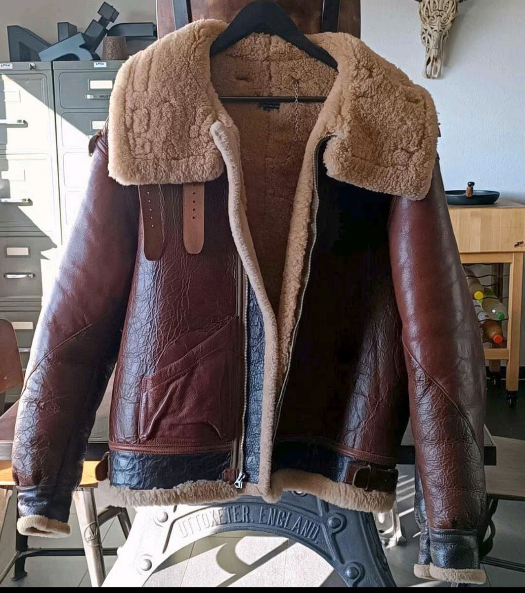 ORIGINAL WW2 B3 JACKET AERO LEATHER CLO. CO. BEACON NY / 36R ORIGINAL WW2 B3 JACKET AERO LEATHER CLO. CO. BEACON NY / 36R