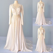 Vintage Light Champagne Wedding Dresses Satin Long Sleeves A Line Bridal Gowns