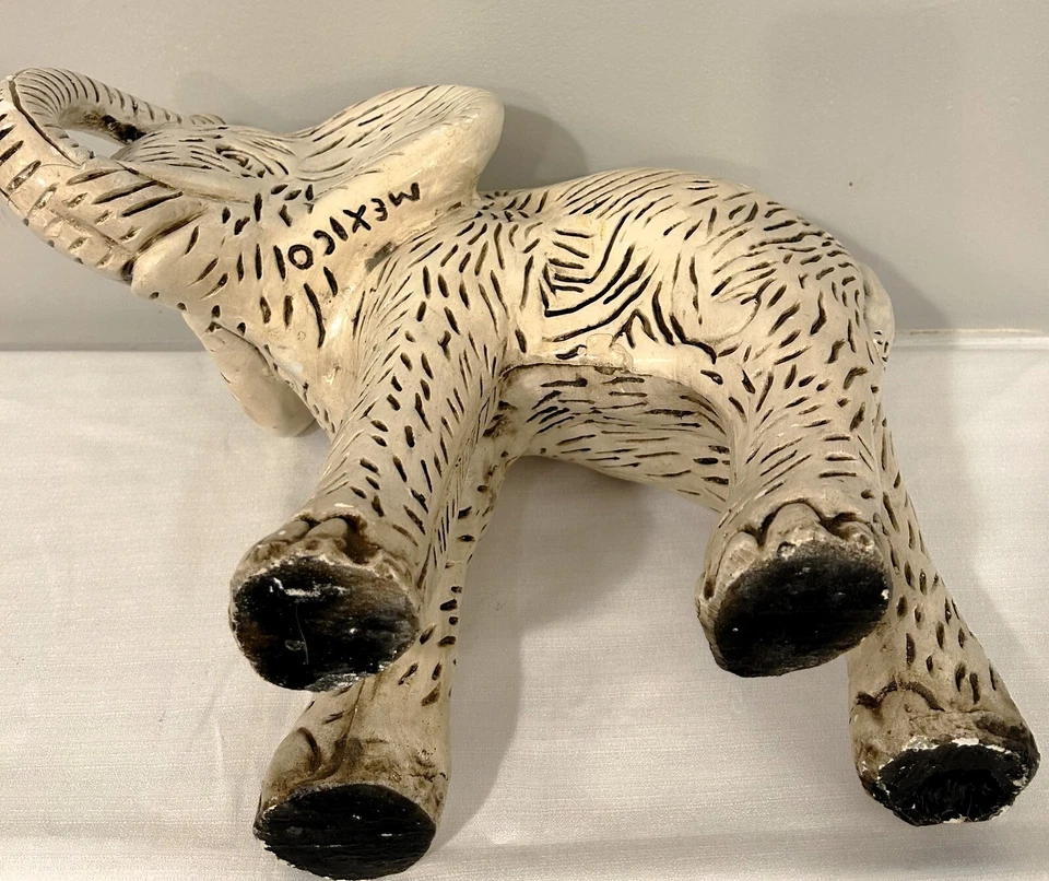 Elefante de arcilla hecho a mano vintage Foto 4 de 4