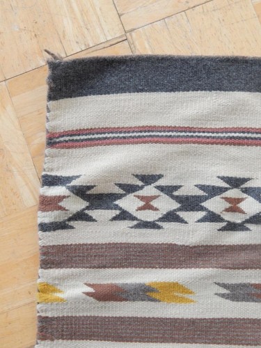 VINTAGE CHINLE TRADING POST NAVAJO INDIAN RUG - MORENO WOOL + VEGETAL COLORS - Picture 3 of 6