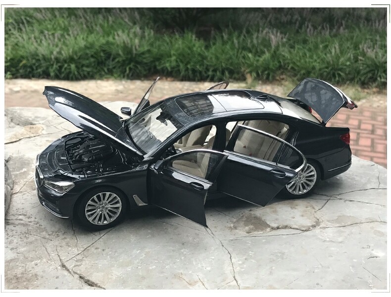 1/18 BMW 7 Series 750Li G12 2017 Metal Diecast Model Car Toy