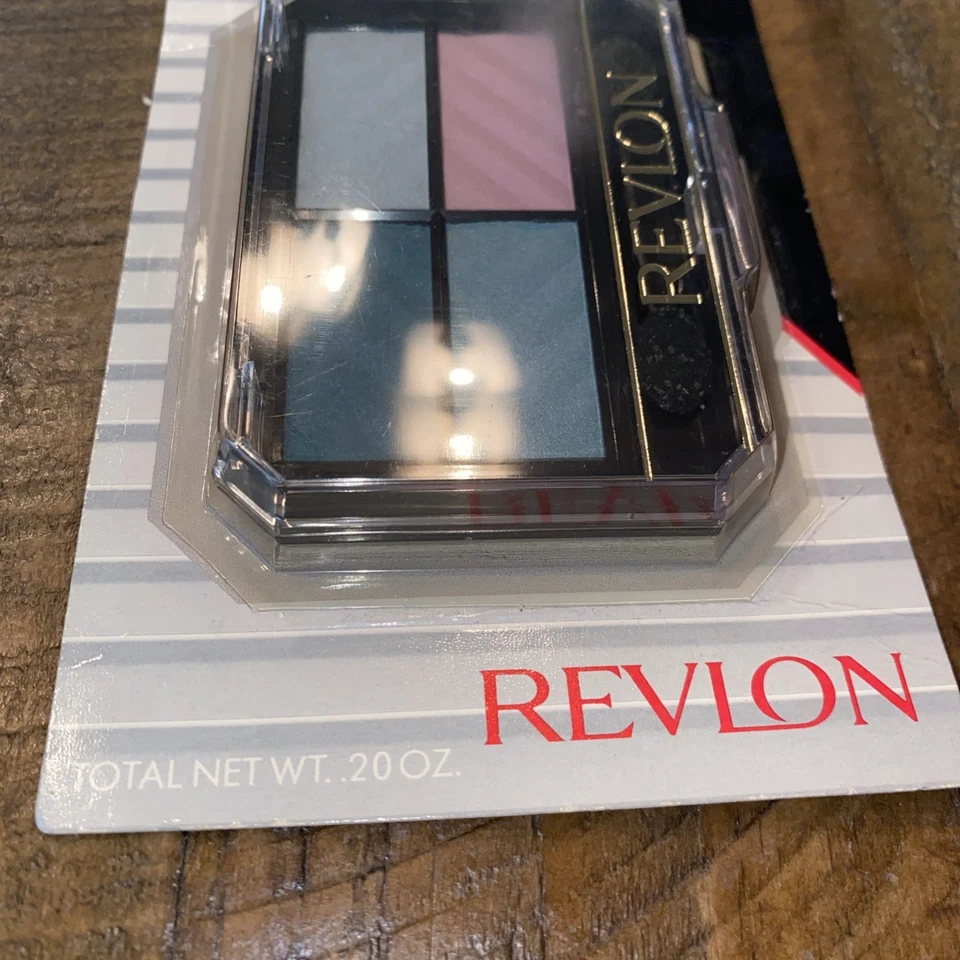 Revlon Overtime Eyeshadow ~Aquatints (Shimmer) Net Wt .20 oz Discontinued - Image 3 of 4