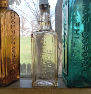 SPERM SEWING MACHINE OIL 1880s TALL SIZE LUBRICANT OIL BOTTLE FROM SPERM WHALE