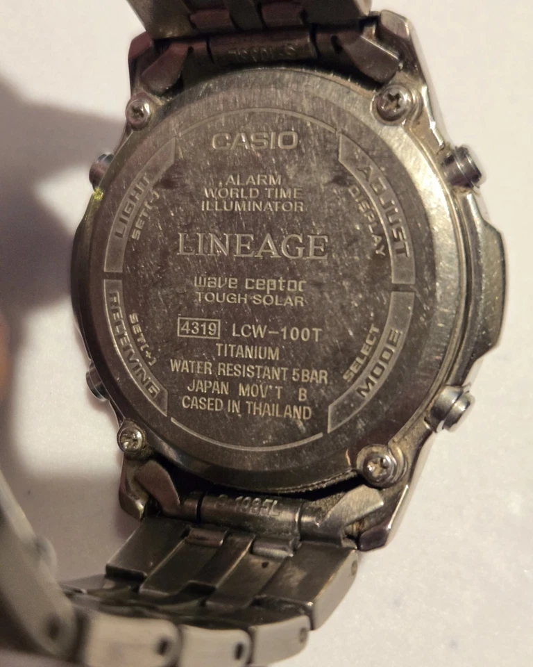 Reloj Casio Lineage LCW-100T Titanio Onda Solar Resistente Ceptor - Piezas/Reparación Foto 2 de 4