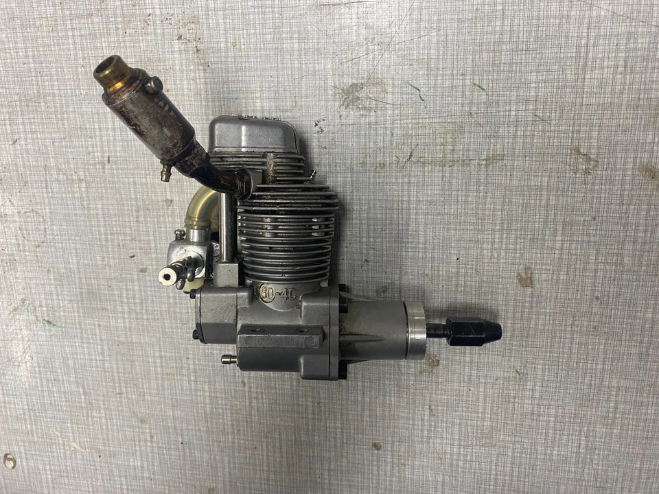 Glühzünder Modellmotor Enya 80-4C Viertakter 13 ccm mit Schalldämpfer - Bild 2 von 2