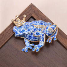 Blue White Porcelain Style Enamel Frog Brooch Animal Crystal Lapel Pin Jewelry G