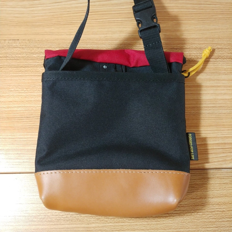 Mountainsmith Unisex Crossbody Small Bag Trippin Pouch Classic Red Nylon - Image 4 of 4