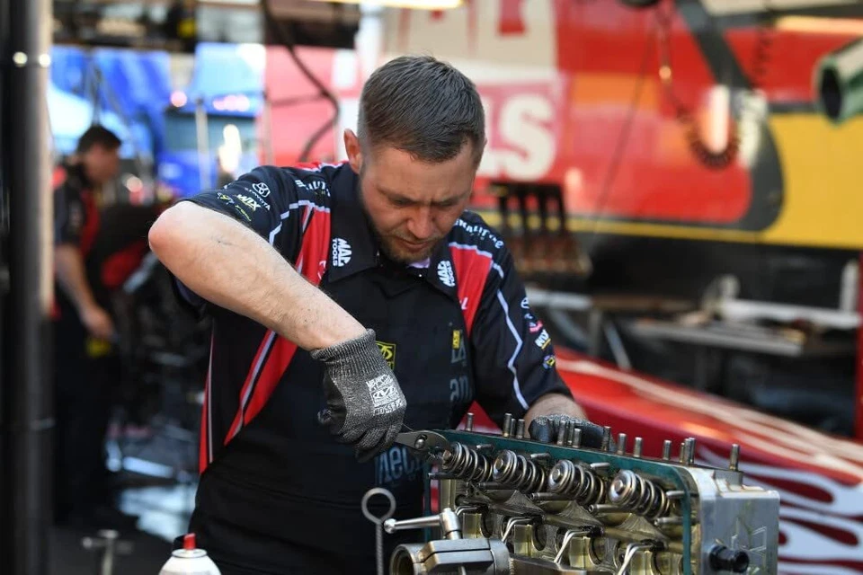 Mechanix Wear: Delantal de tienda - Delantal de alta resistencia con correas ajustables para un Foto 2 de 4
