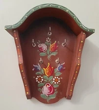 Toleware wooden painted key holder by THO Handarbeit