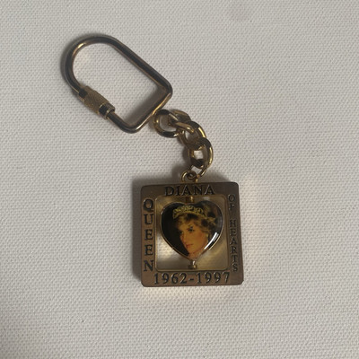 Princess Diana Spinner Keychain Queen Of Hearts 1961-1997 Souvenir Keyring