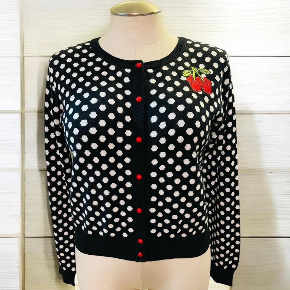 Suéter Cárdigan Her Universe Talla Grande 2 Disney Minnie Mouse Cerezas Lunares Foto 2 de 3