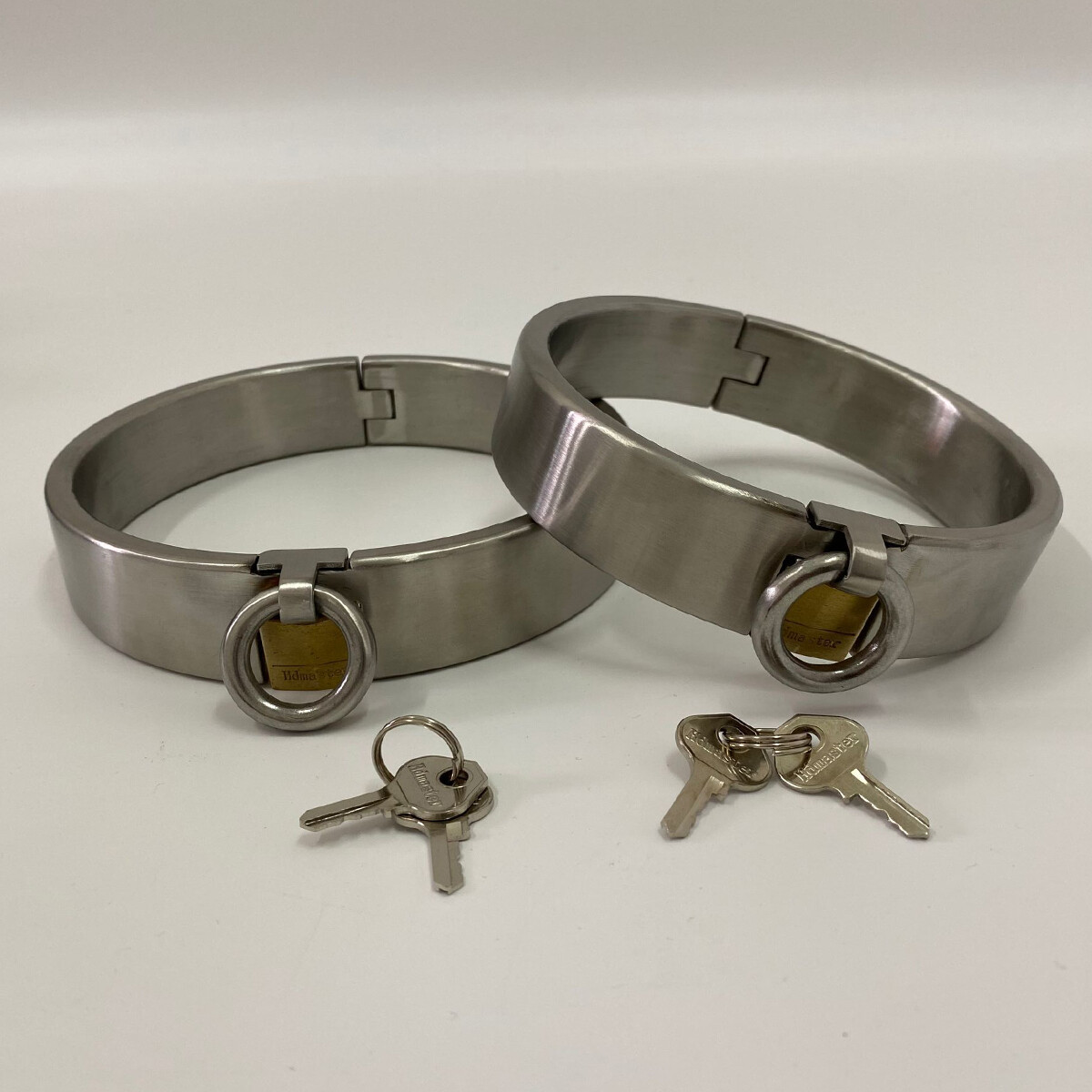 Heavy Stainless Steel Men Women Lock Collar Neck Constraint Choker Slaves Metal