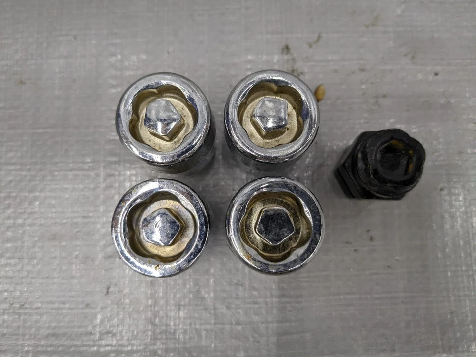 Juego de tuercas de bloqueo de rueda 90-05 Mazda Miata McGard 96NASU Foto 3 de 4