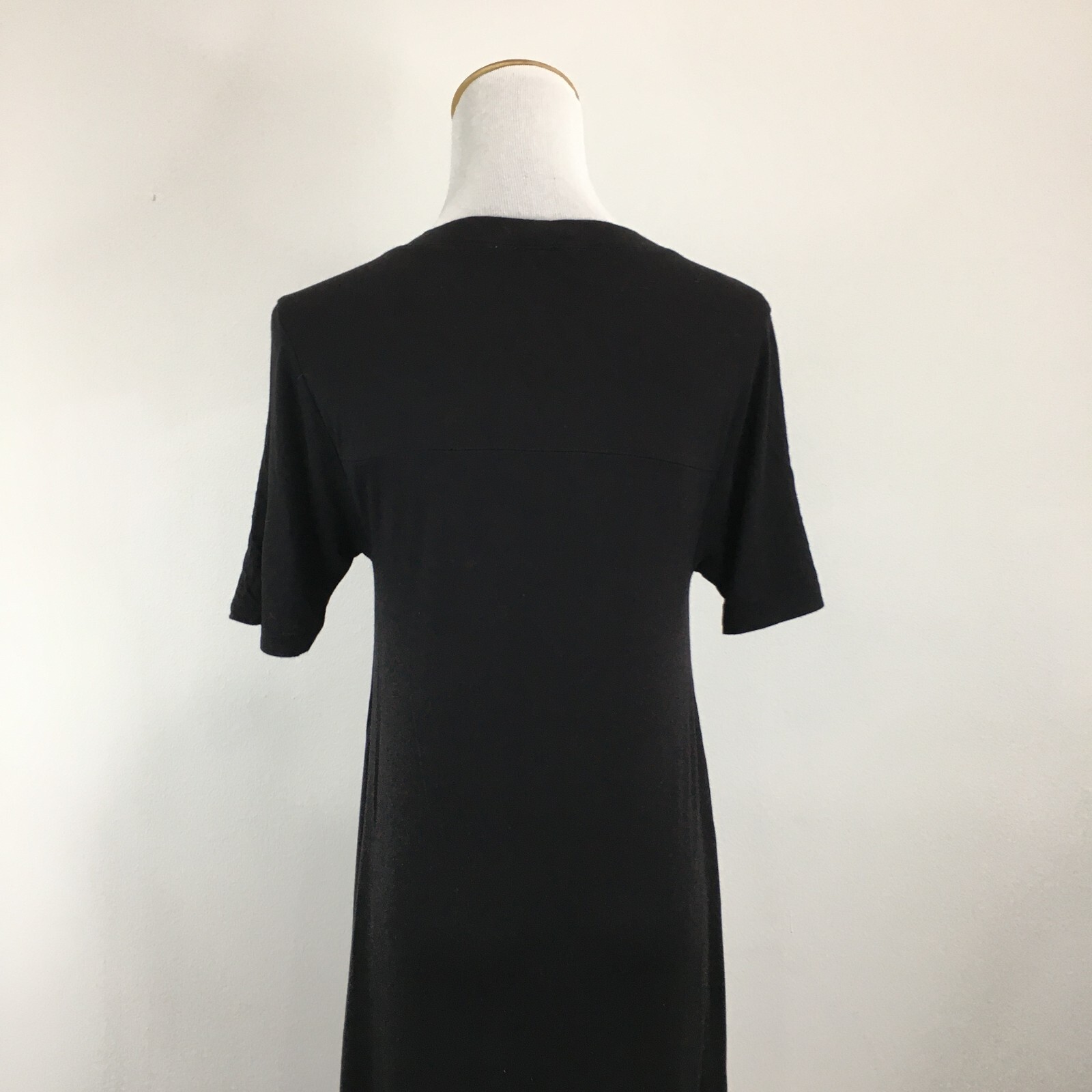 BCBGENERATION Black Short Sleeve Basic Pullover T… - image 7