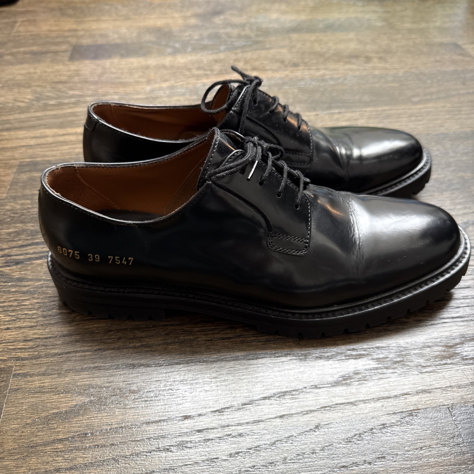 SAOLA Common Projects Derby in pelle nera US 6 EU 39